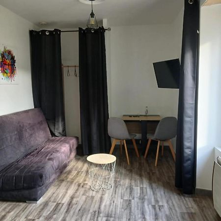 La Boissière-des-Landes Appartement T2 Meuble - Entree Independante מראה חיצוני תמונה